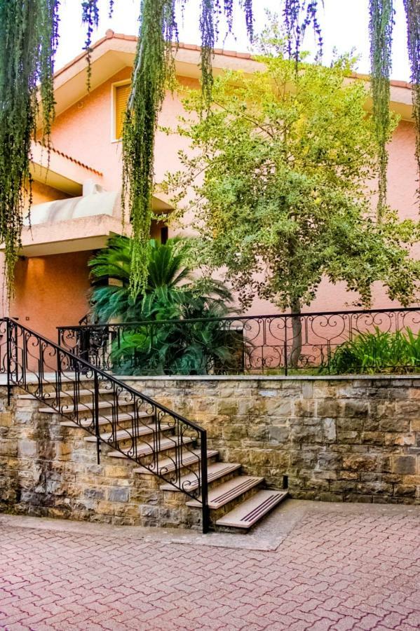Rifugio Societa Semplice Apartamento Ospedaletti Exterior foto