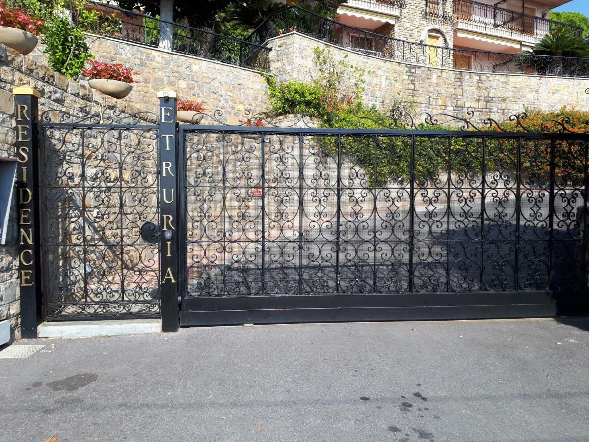 Rifugio Societa Semplice Apartamento Ospedaletti Exterior foto